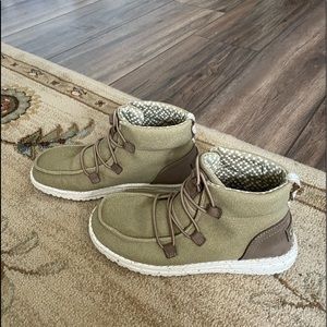 Hey DUDE soft suede like boots,  size 6 1/2.